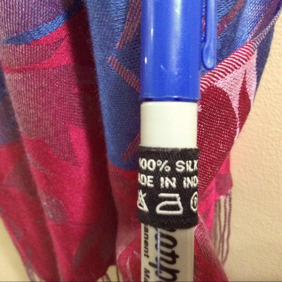 π100% silk wrap/scarf made in Indiaπ - Picture 9 of 10